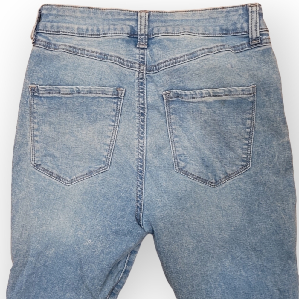 Rewash Size 7/28 Distressed Jeans - Picture 3 of 5